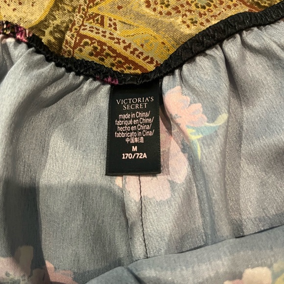 Victoria Secret Satin and lace . Sleepwear - intimate - Picture 8 of 8